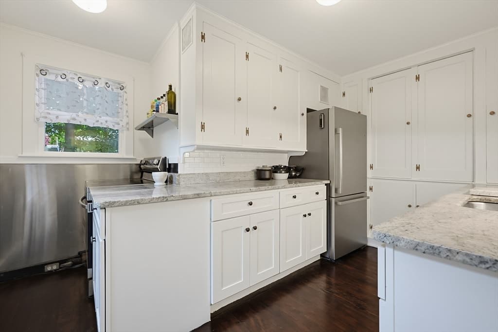 78 Franklin St, Wrentham MA 02093 photo 11
