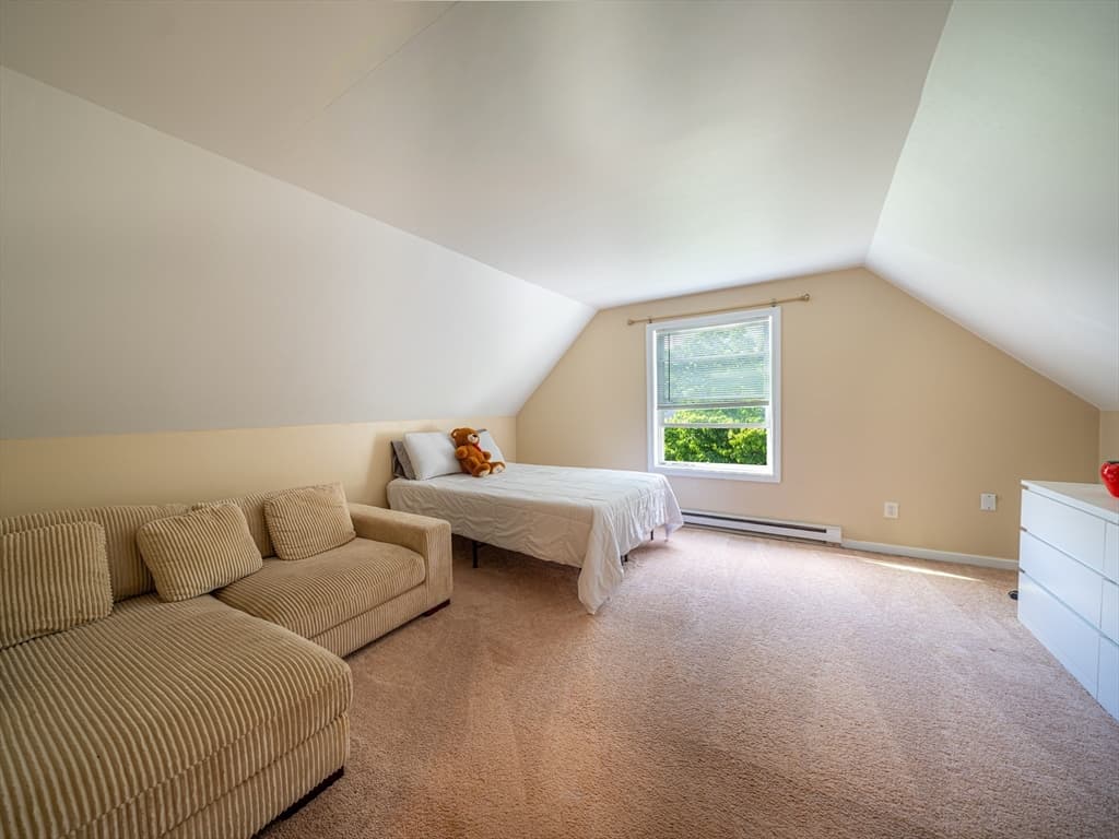 2 Amesbury St, Worcester MA 01605 photo 23
