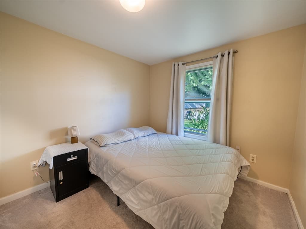 2 Amesbury St, Worcester MA 01605 photo 35
