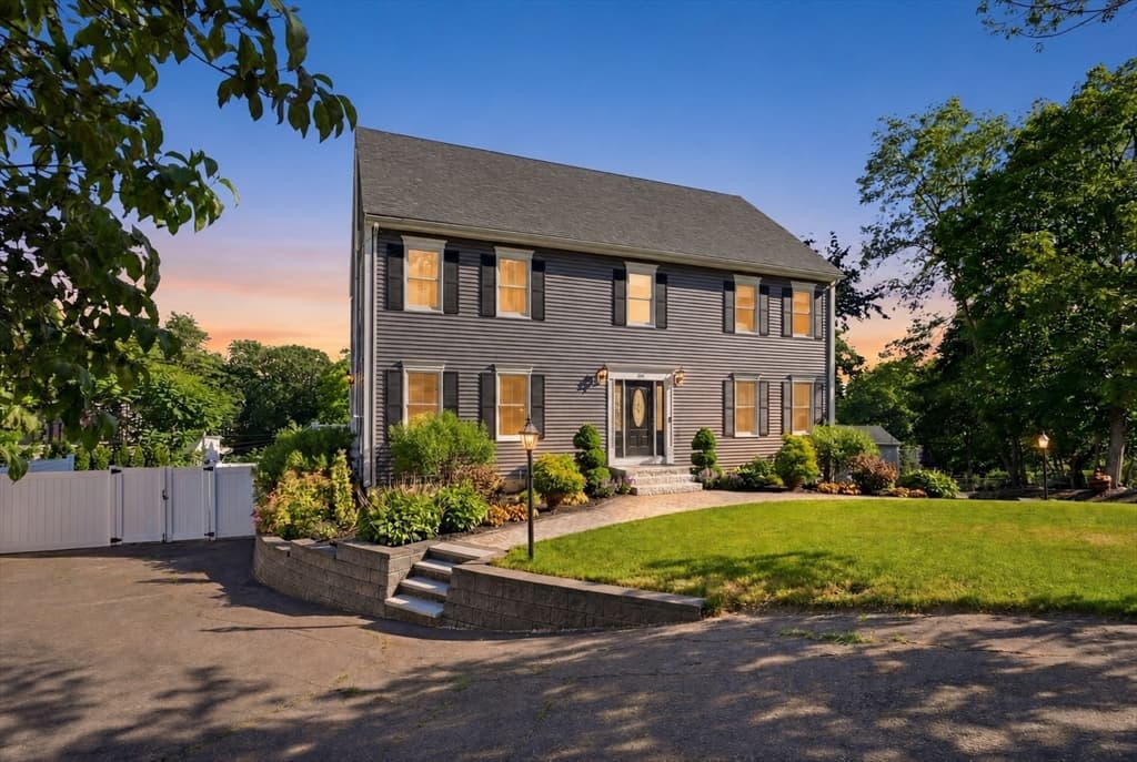 63 Merrill St, Haverhill MA 01830