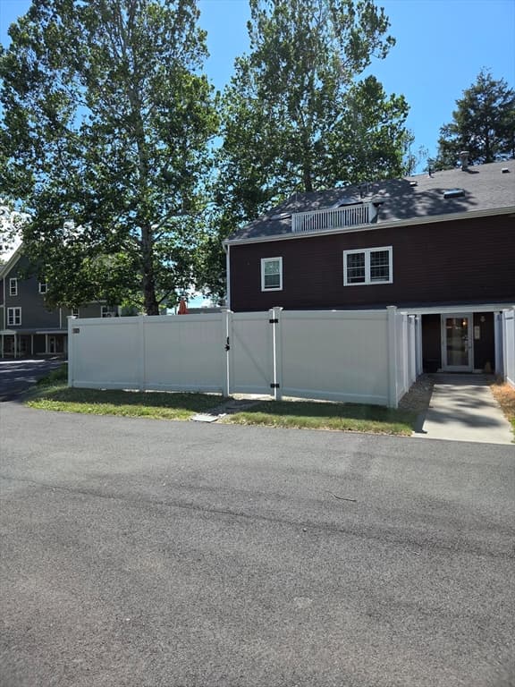 62 Main Street # 2, Hatfield MA 01038