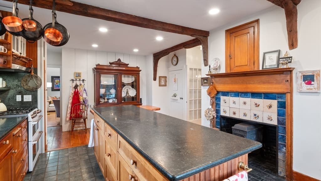 Single Family Residence at 239 High Road, Newbury MA 01951, Newbury, photo 7 of 42