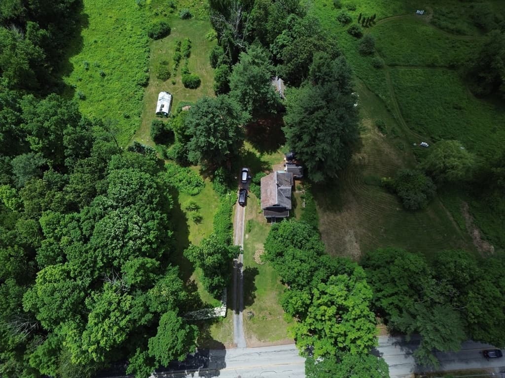 Single Family Residence at 30 Whittemore Rd, Sturbridge MA 01566, Sturbridge, photo 10 of 12