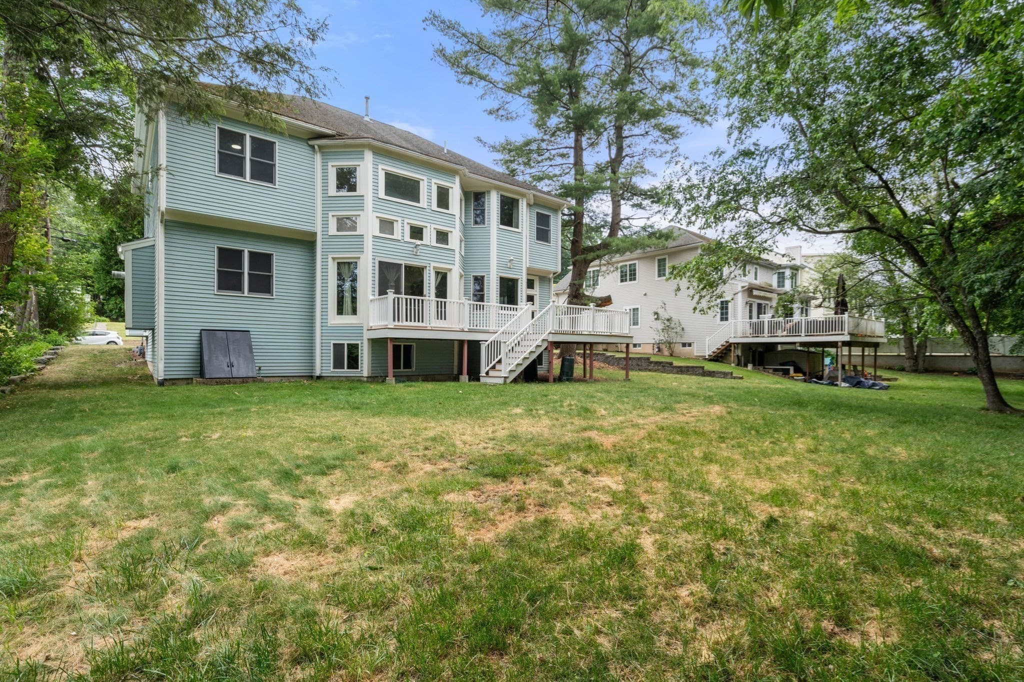 Single Family Residence at 142 Hartman Rd, Newton MA 02459, photo 2 of 37