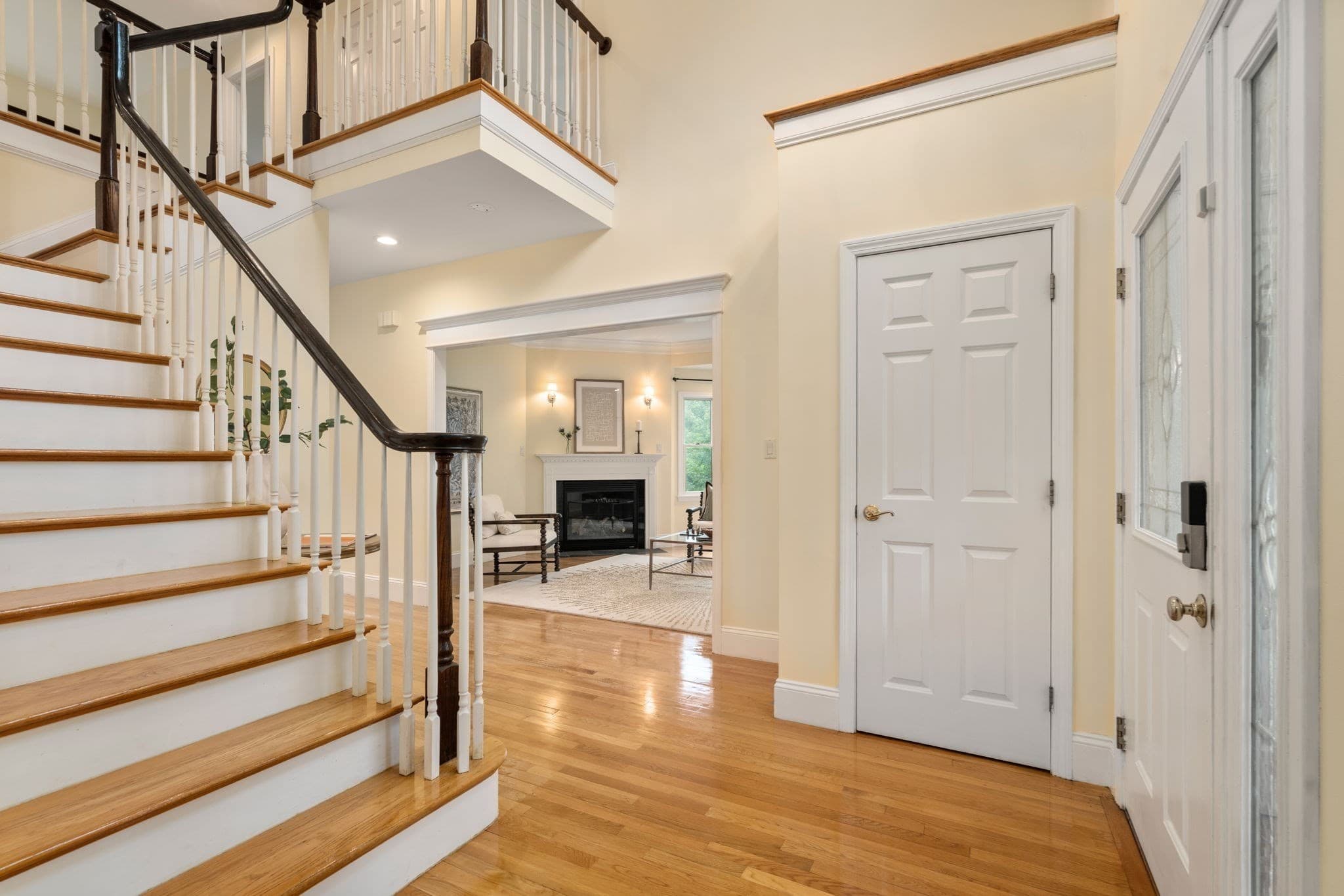 Single Family Residence at 142 Hartman Rd, Newton MA 02459, photo 8 of 37