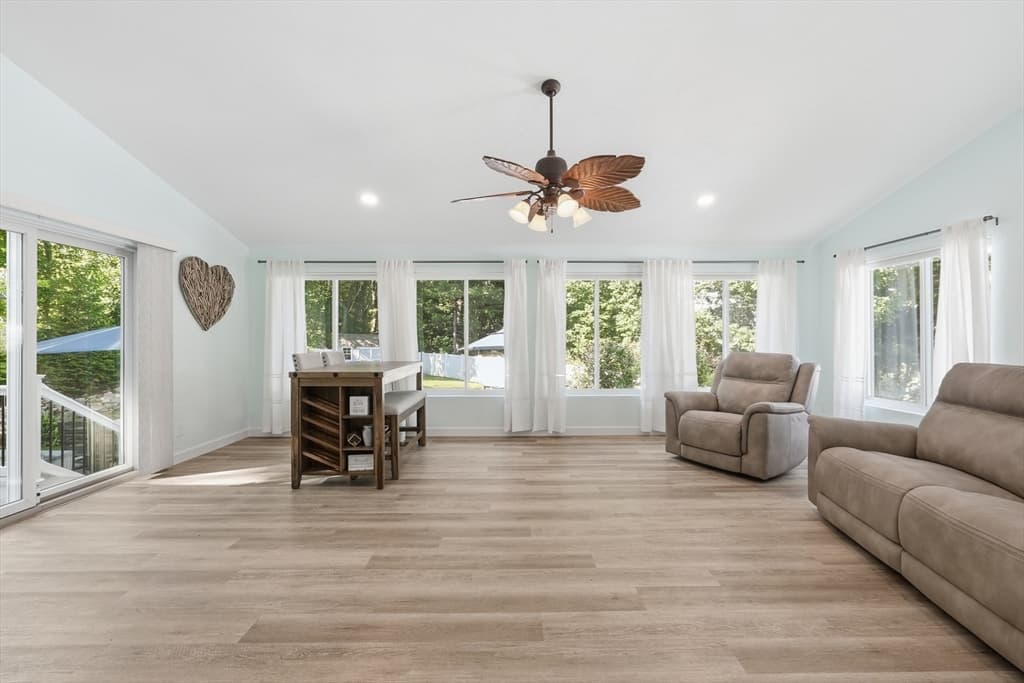 45 Constitution Dr, Leominster MA 01453 photo 22