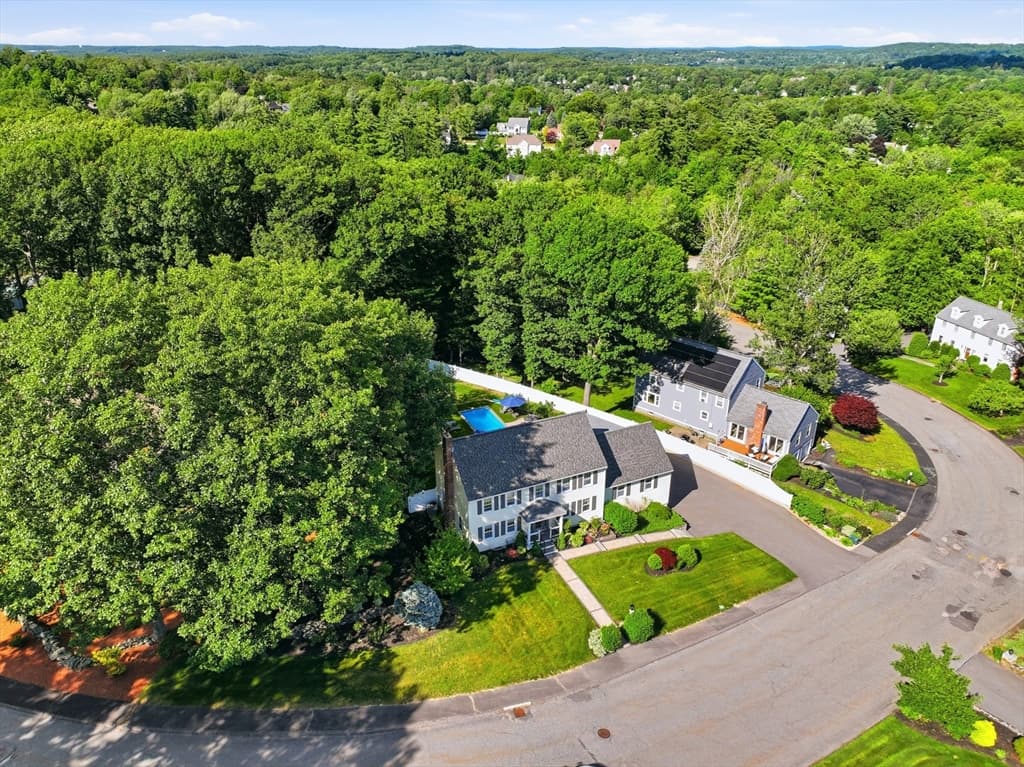 45 Constitution Dr, Leominster MA 01453 photo 3