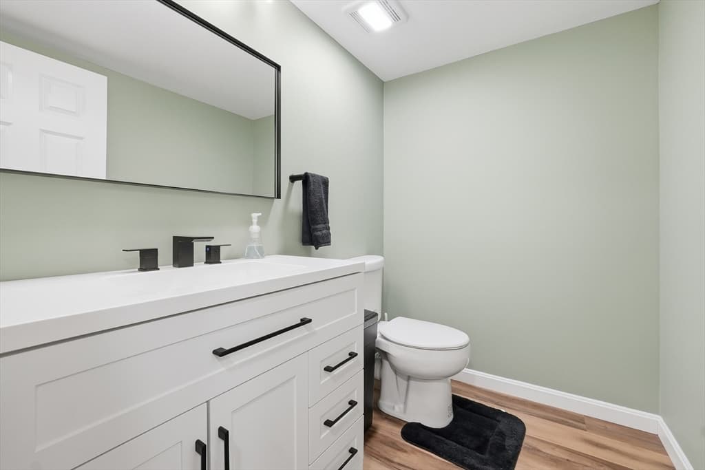45 Constitution Dr, Leominster MA 01453 photo 35