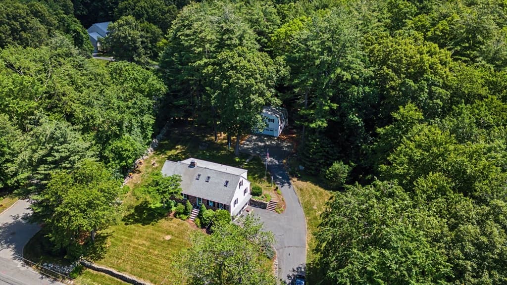 42 Ball St, Northborough MA 01532 photo 2