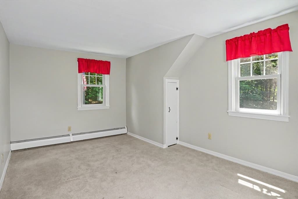 42 Ball St, Northborough MA 01532 photo 14
