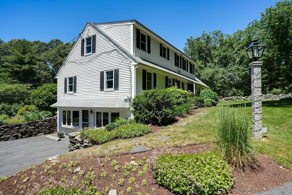 42 Ball St, Northborough MA 01532 photo 35