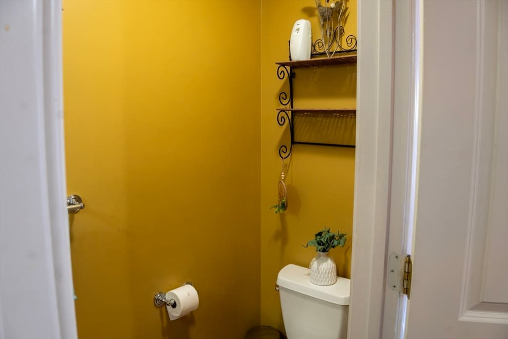 Condominium at 138 Main St # 9, Westfield MA 01085, Westfield, photo 23 of 30