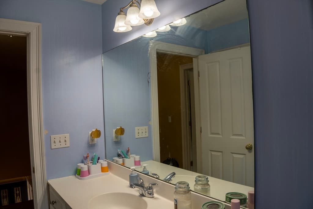 Condominium at 138 Main St # 9, Westfield MA 01085, Westfield, photo 9 of 30