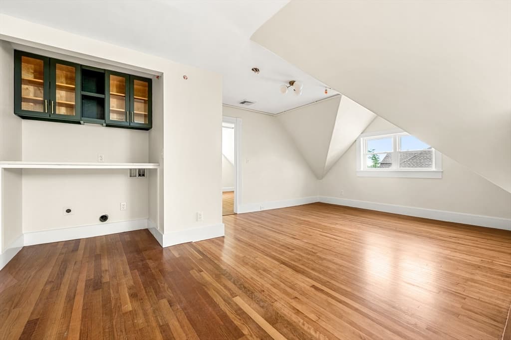 Condominium at 18 Loring Avenue # 3, Salem MA 01970, photo 10 of 22