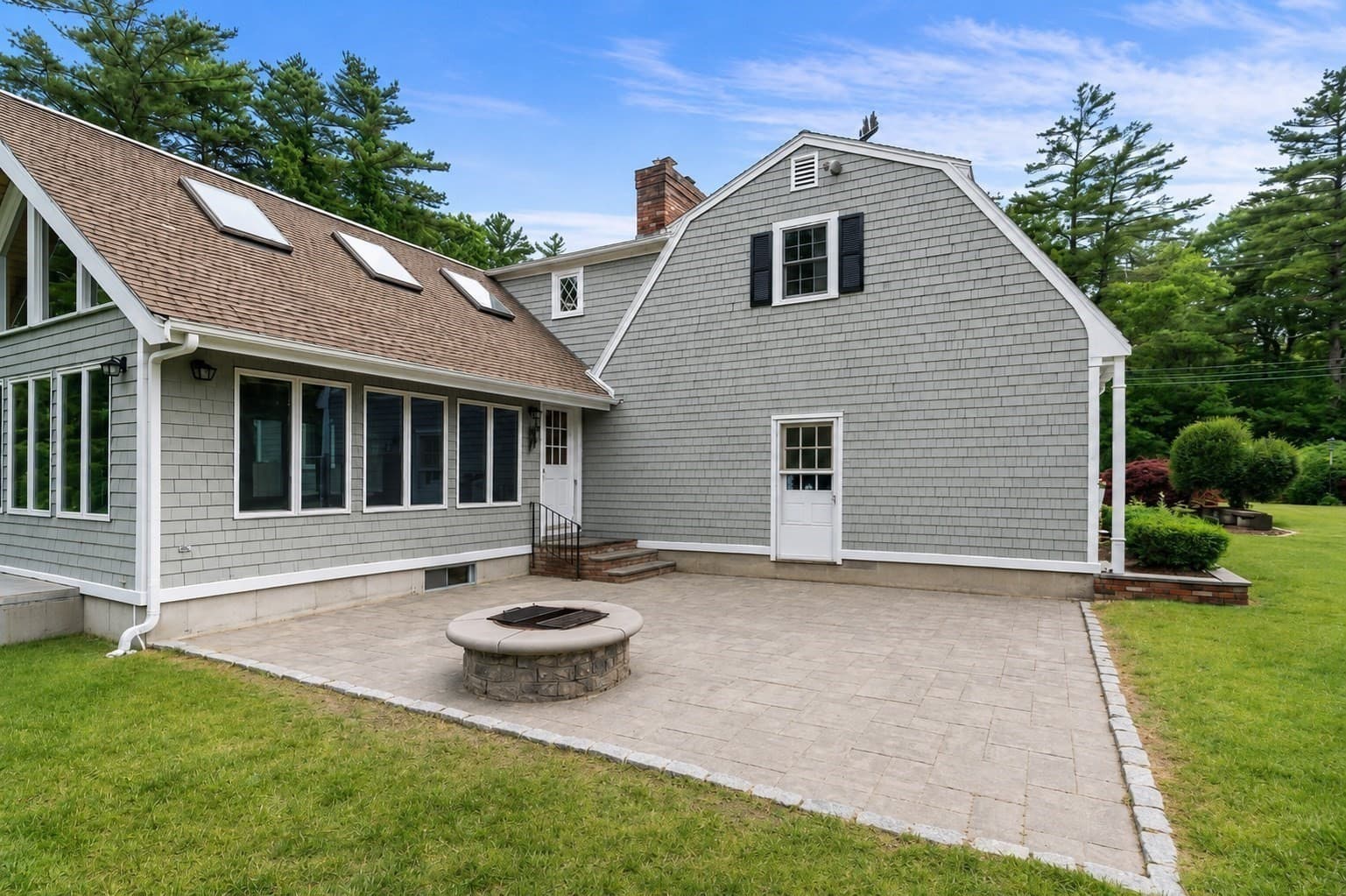 Single Family Residence at 468 Delano Rd, Marion MA 02738, Marion, photo 5 of 41