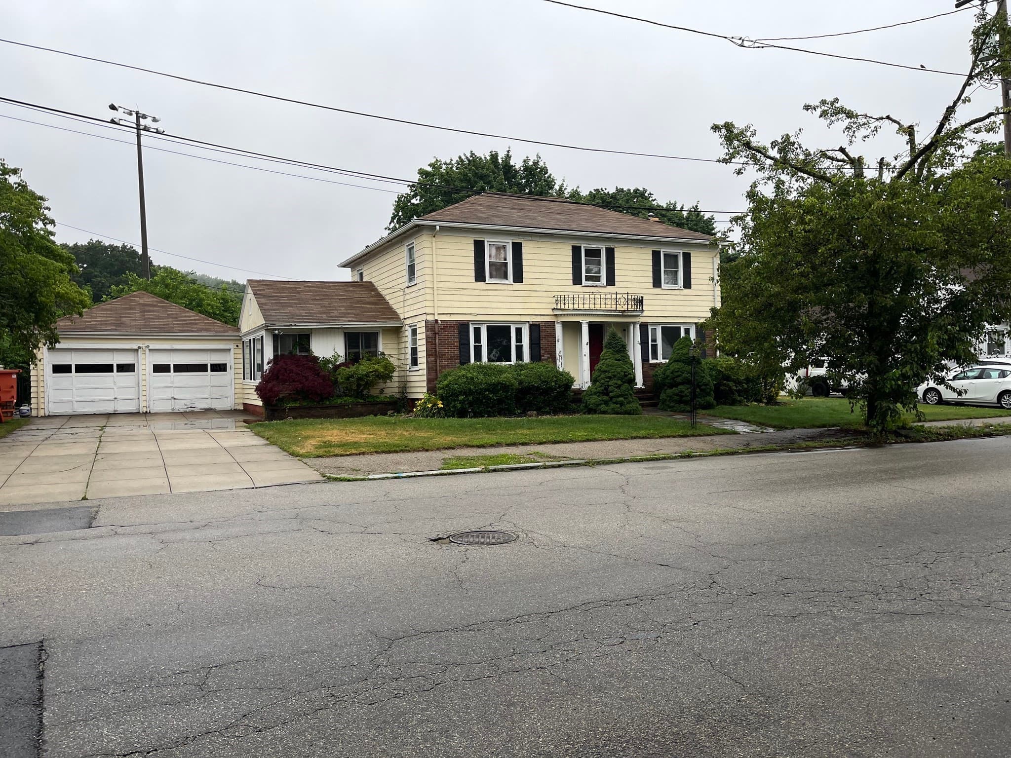Single Family Residence at 36 Duxbury St, Providence RI 02909, Providence, photo 2 of 22