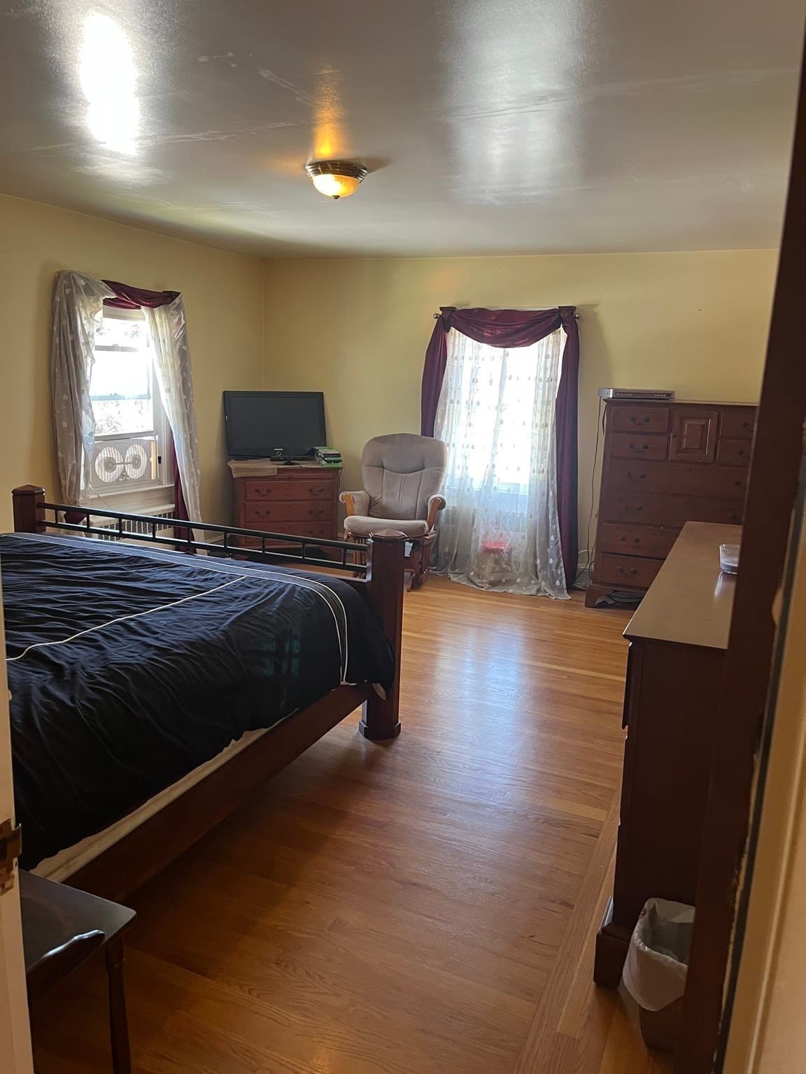 Single Family Residence at 36 Duxbury St, Providence RI 02909, Providence, photo 16 of 22