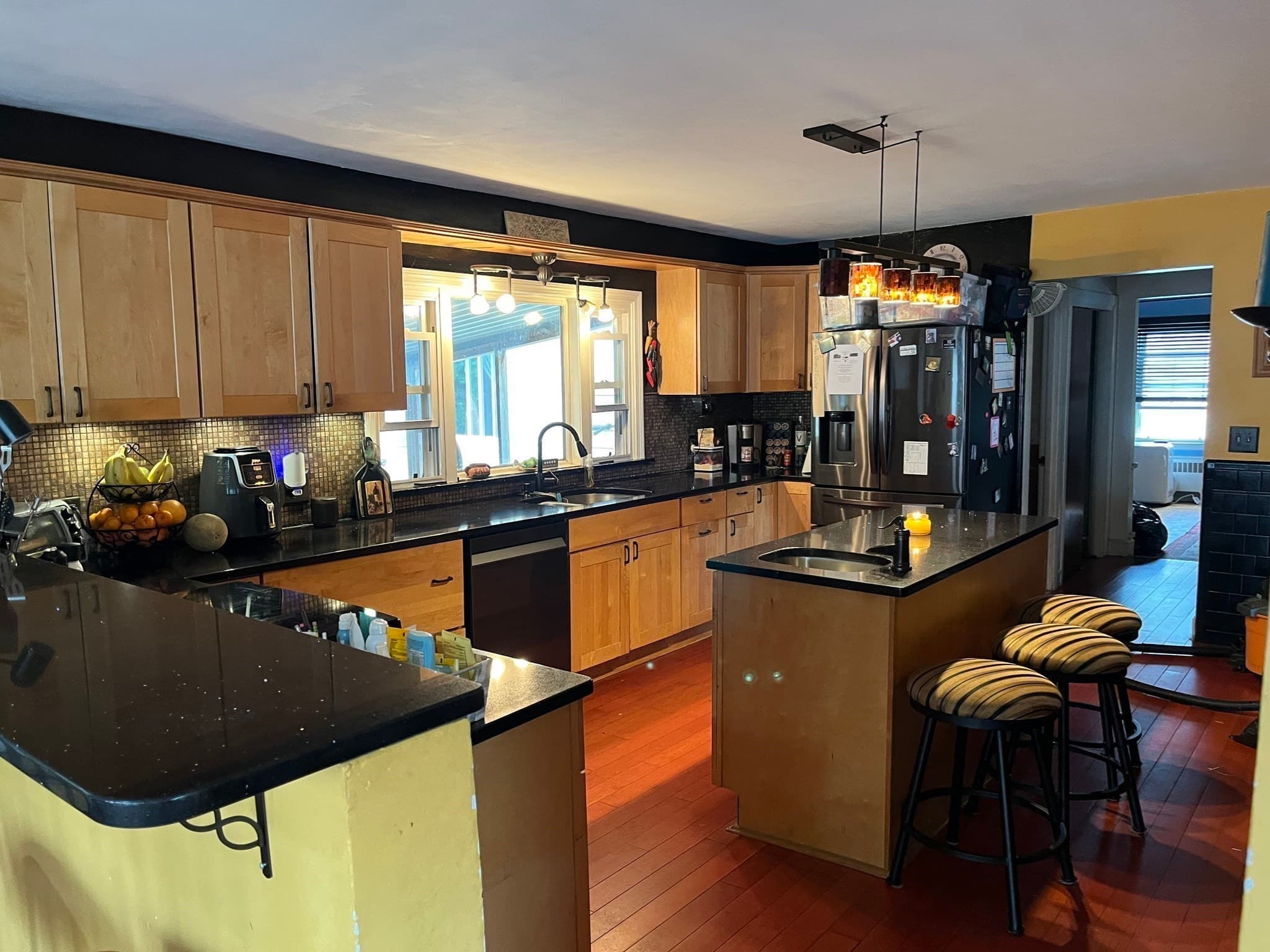 Single Family Residence at 36 Duxbury St, Providence RI 02909, Providence, photo 10 of 22