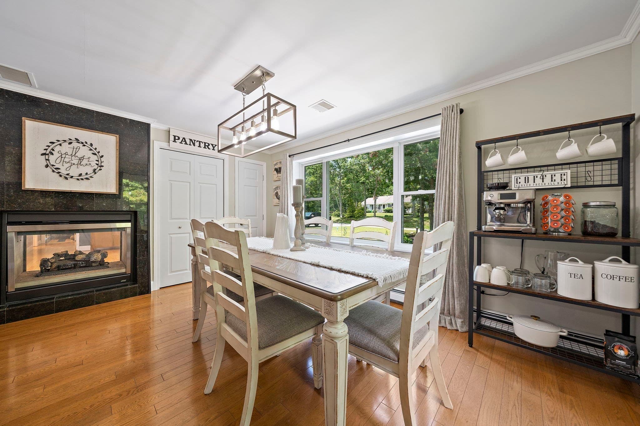 Single Family Residence at 35 Braeburn Ct, Falmouth MA 02536, photo 10 of 34