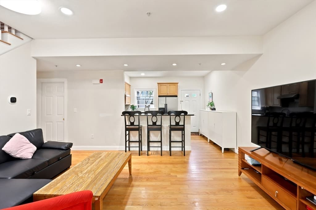 Condominium at 11 Brookside Rd # 3, Braintree MA 02184, photo 6 of 26