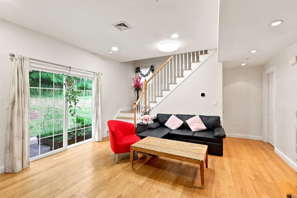 Condominium at 11 Brookside Rd # 3, Braintree MA 02184, photo 5 of 26