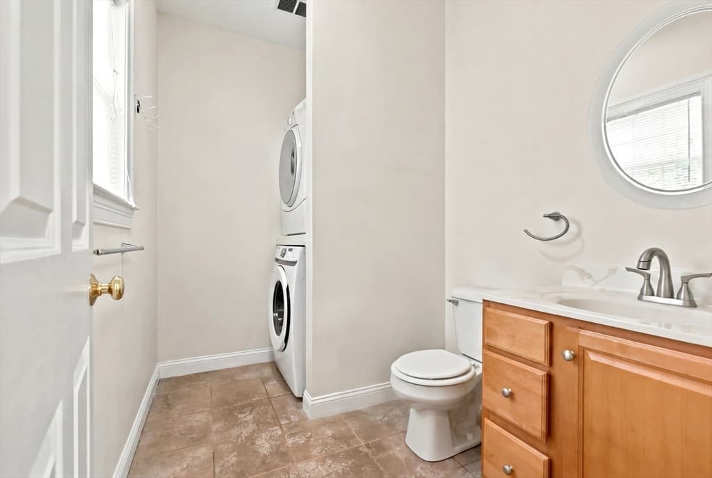 Condominium at 11 Brookside Rd # 3, Braintree MA 02184, photo 10 of 26