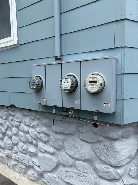 Multi Family at 50-52 Ashland Ave, Methuen MA 01844, Methuen, photo 10 of 19