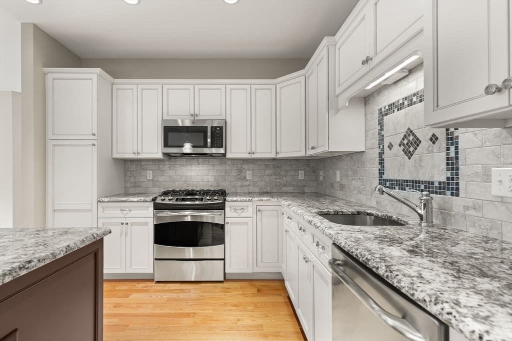 43 Winterberry Ln, Easton MA 02356 photo 21