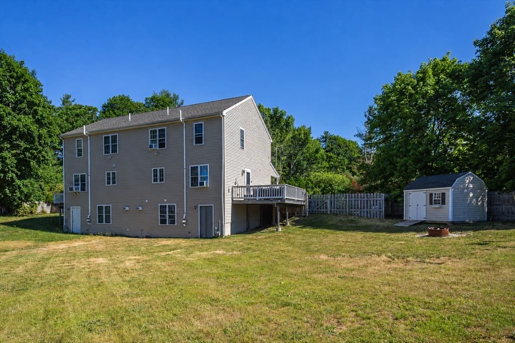 Condominium at 583 Plymouth St # 583, Middleboro MA 02346, photo 33 of 35
