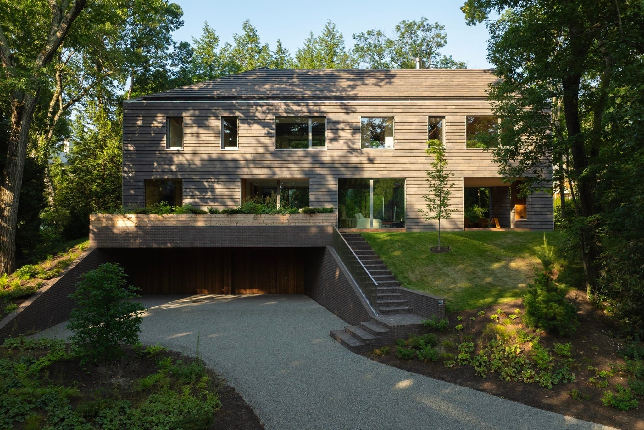 45 White Oak Rd, Wellesley MA 02481