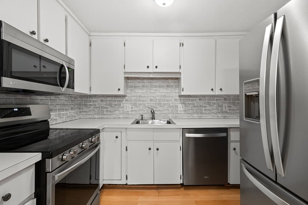 Condominium at 1 Centre St # 9, Canton MA 02021, Canton, photo 9 of 23