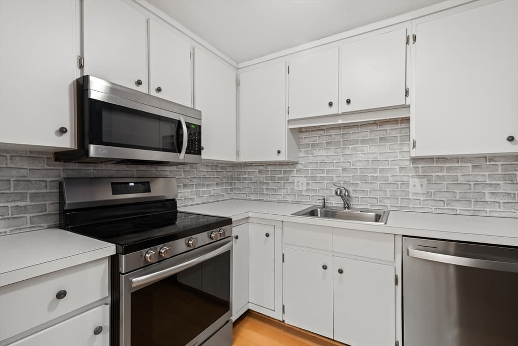 Condominium at 1 Centre St # 9, Canton MA 02021, Canton, photo 10 of 23