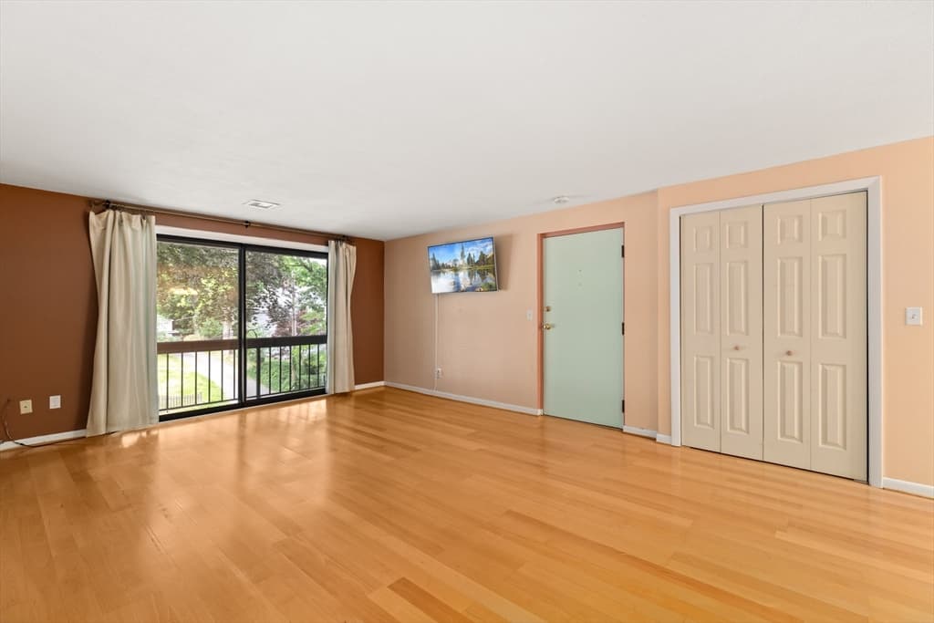 Condominium at 1 Centre St # 9, Canton MA 02021, Canton, photo 4 of 23