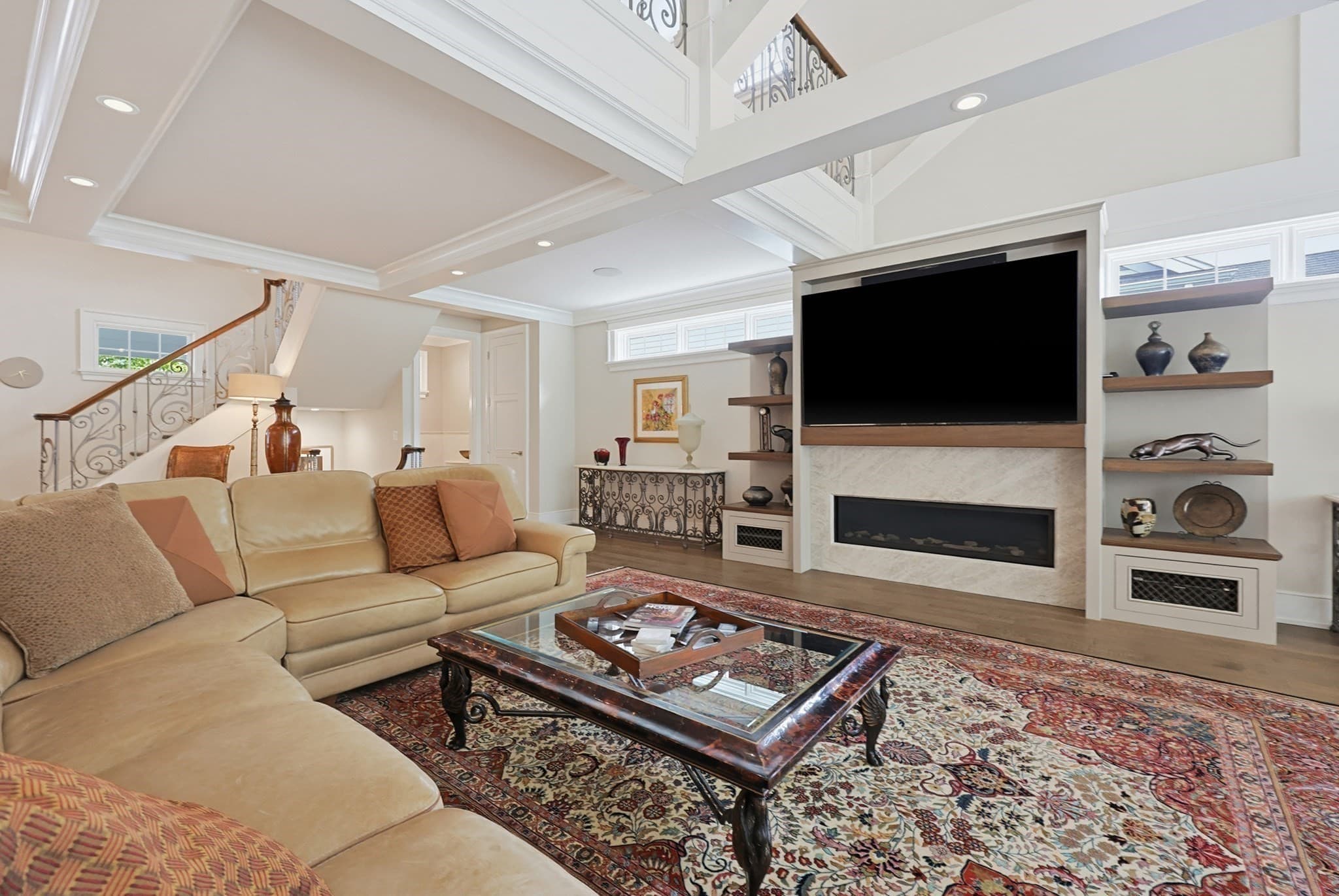 Single Family Residence at 13 Davenport Ln # 13, Hopkinton MA 01748, Hopkinton, photo 6 of 42