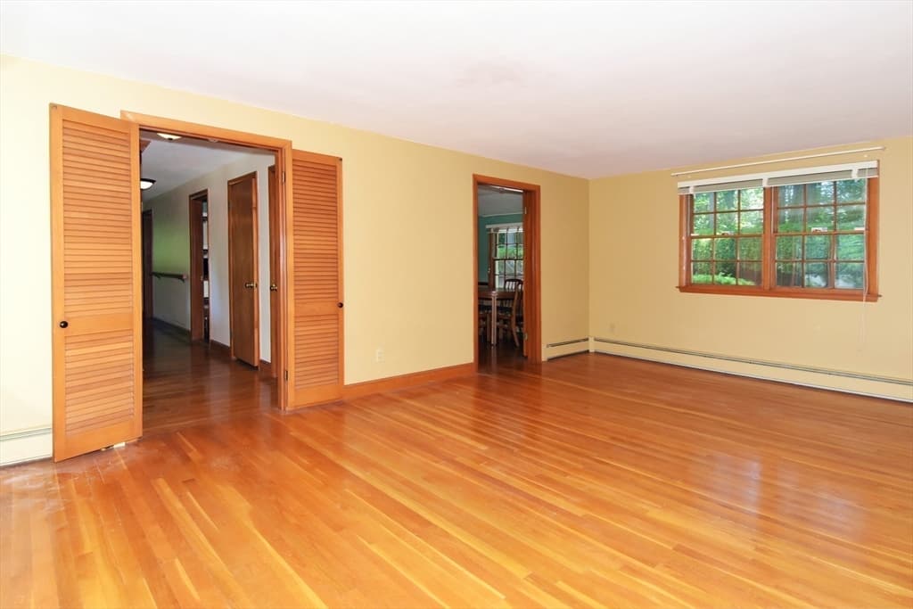 39 Winona Street, Peabody MA 01960 photo 5