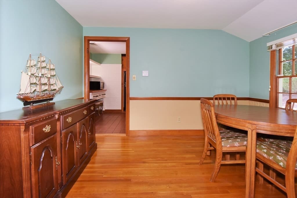 39 Winona Street, Peabody MA 01960 photo 8