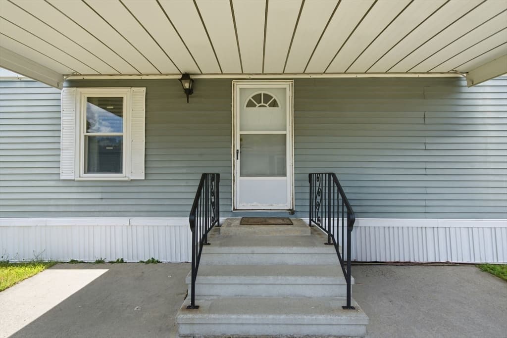 36 Catherine Drive, Attleboro MA 02703 photo 16