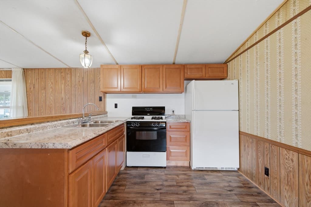 36 Catherine Drive, Attleboro MA 02703 photo 3