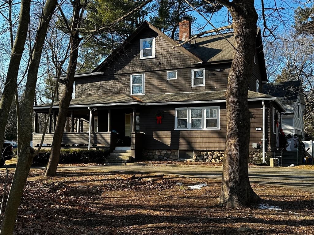 31 Lantern Lane, Wellesley MA 02481