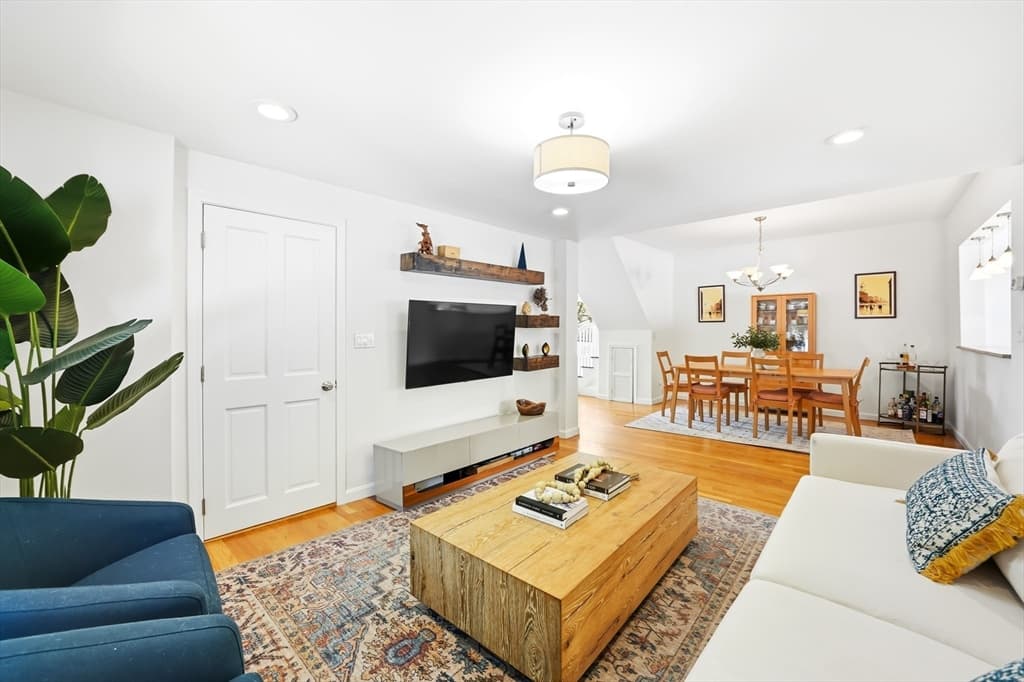 Single Family Residence at 41 Cross St, Winchester MA 01890, photo 12 of 42