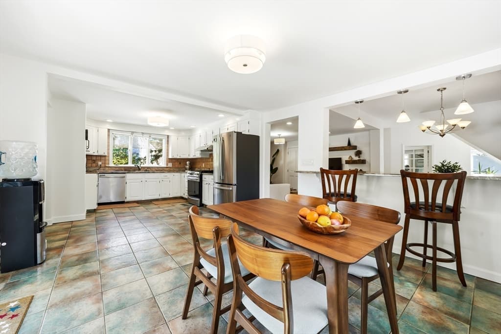 41 Cross St, Winchester MA 01890