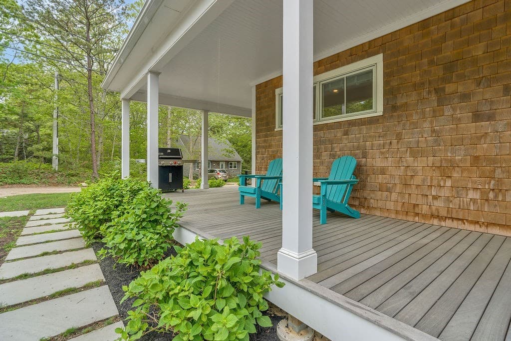 28 Grovedale Road, Oak Bluffs MA 02568 photo 6