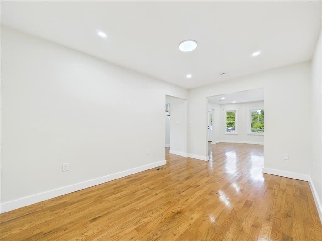 1544 Bridge St, Dracut MA 01826 photo 24