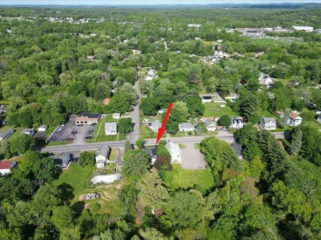 1544 Bridge St, Dracut MA 01826 photo 4
