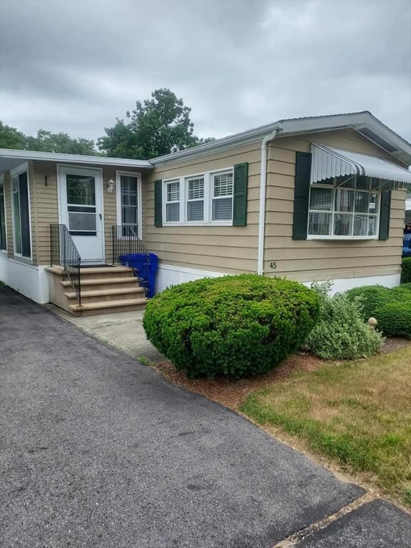 45 Southway, Taunton MA 02780