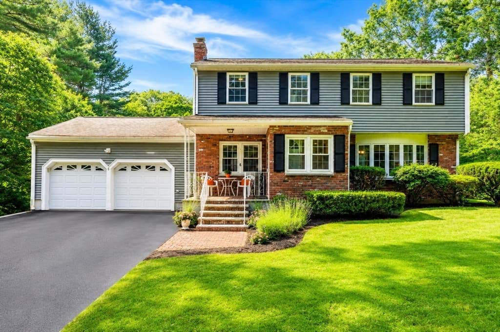 6 Forest St, Medfield MA 02052