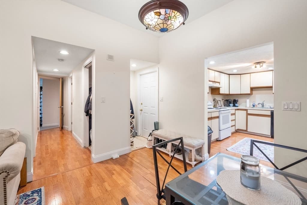 Condominium at 30 Peterborough # H, Boston MA 02215, photo 6 of 34