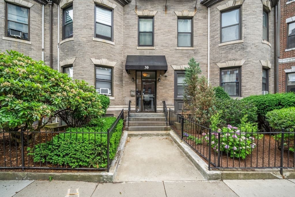 30 Peterborough # H, Boston MA 02215