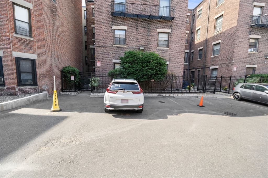 Condominium at 30 Peterborough # H, Boston MA 02215, photo 28 of 34