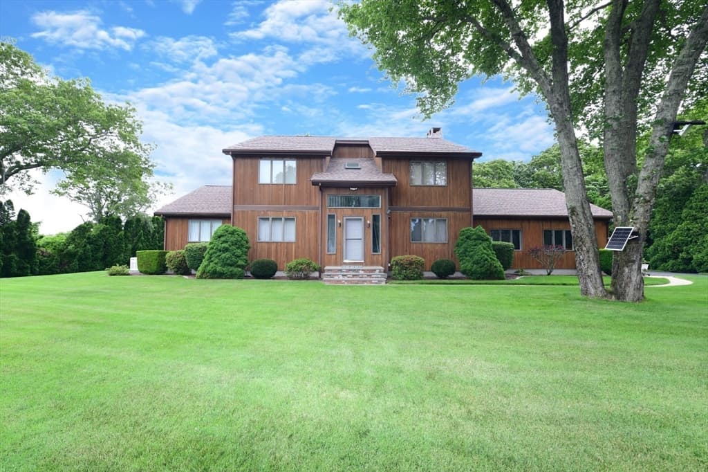 Single Family Residence at 1 Homestead Rd, Bourne MA 02562, photo 32 of 36